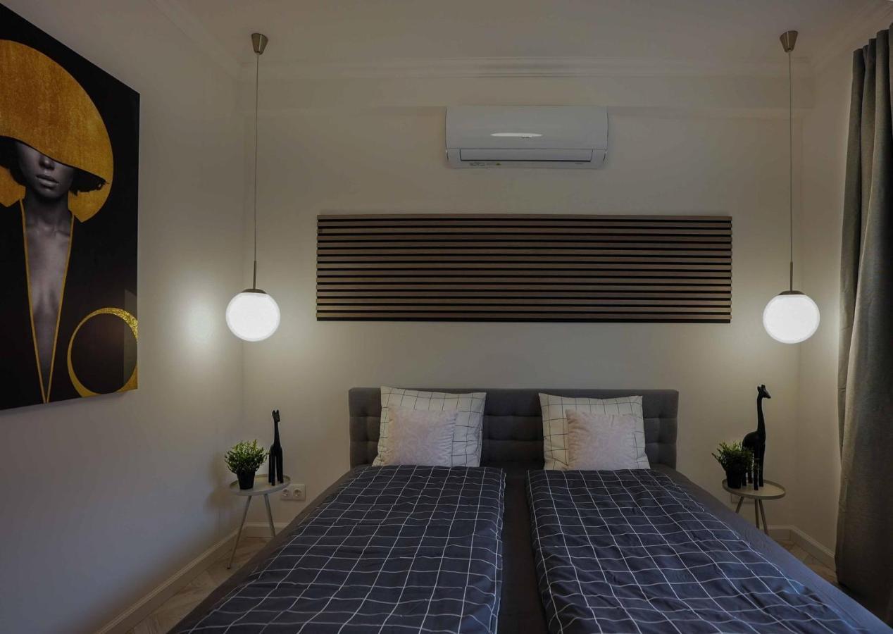 Corvin Avenue Premium Central Apartment Budapeste Exterior foto