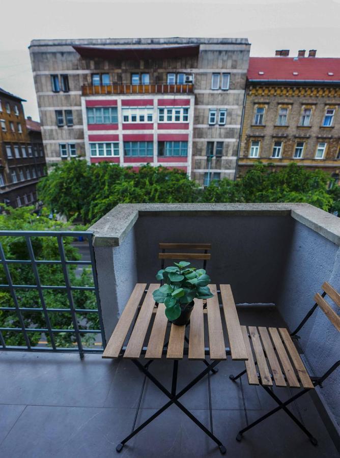 Corvin Avenue Premium Central Apartment Budapeste Exterior foto