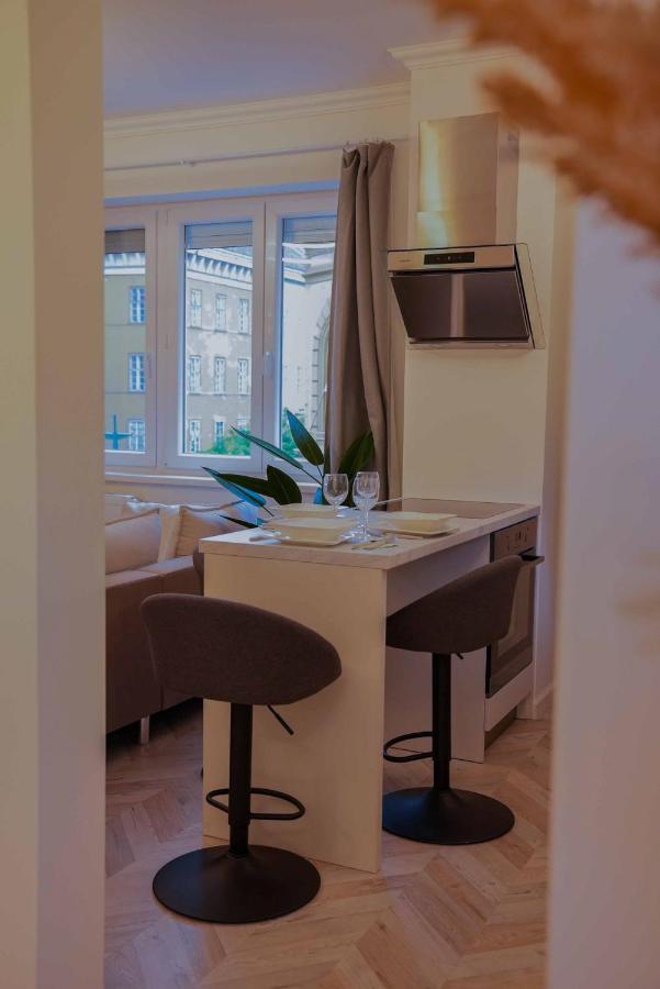 Corvin Avenue Premium Central Apartment Budapeste Exterior foto