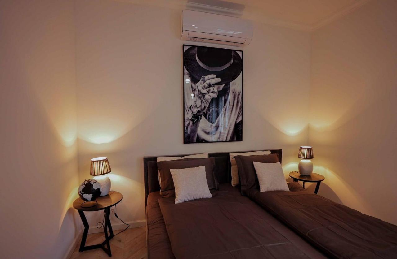 Corvin Avenue Premium Central Apartment Budapeste Exterior foto
