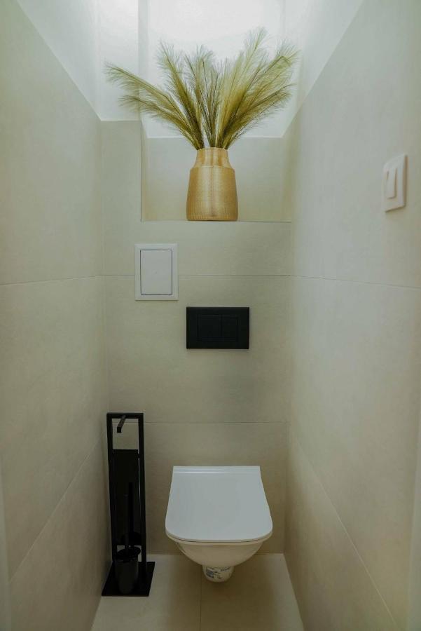 Corvin Avenue Premium Central Apartment Budapeste Exterior foto